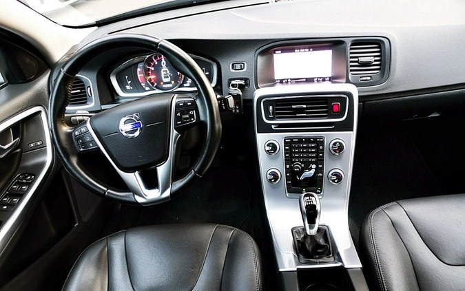 Volvo S60 cena 79899 przebieg: 136000, rok produkcji 2017 z Kraśnik małe 781